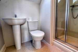 En-suite- click for photo gallery